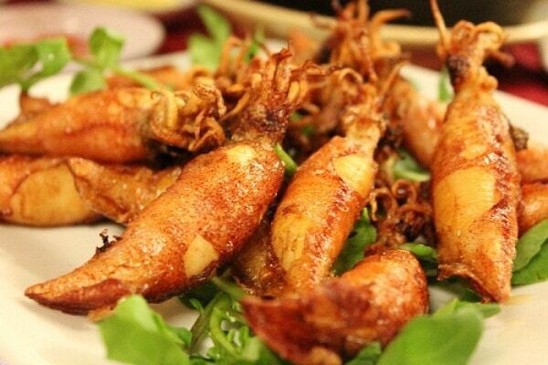 Lễ hội ẩm thực mực nhảy Cửa Lò diễn ra ngày 26/4 và 01/5 một trong những  hải sản đặc biệt tại Cửa Lò.